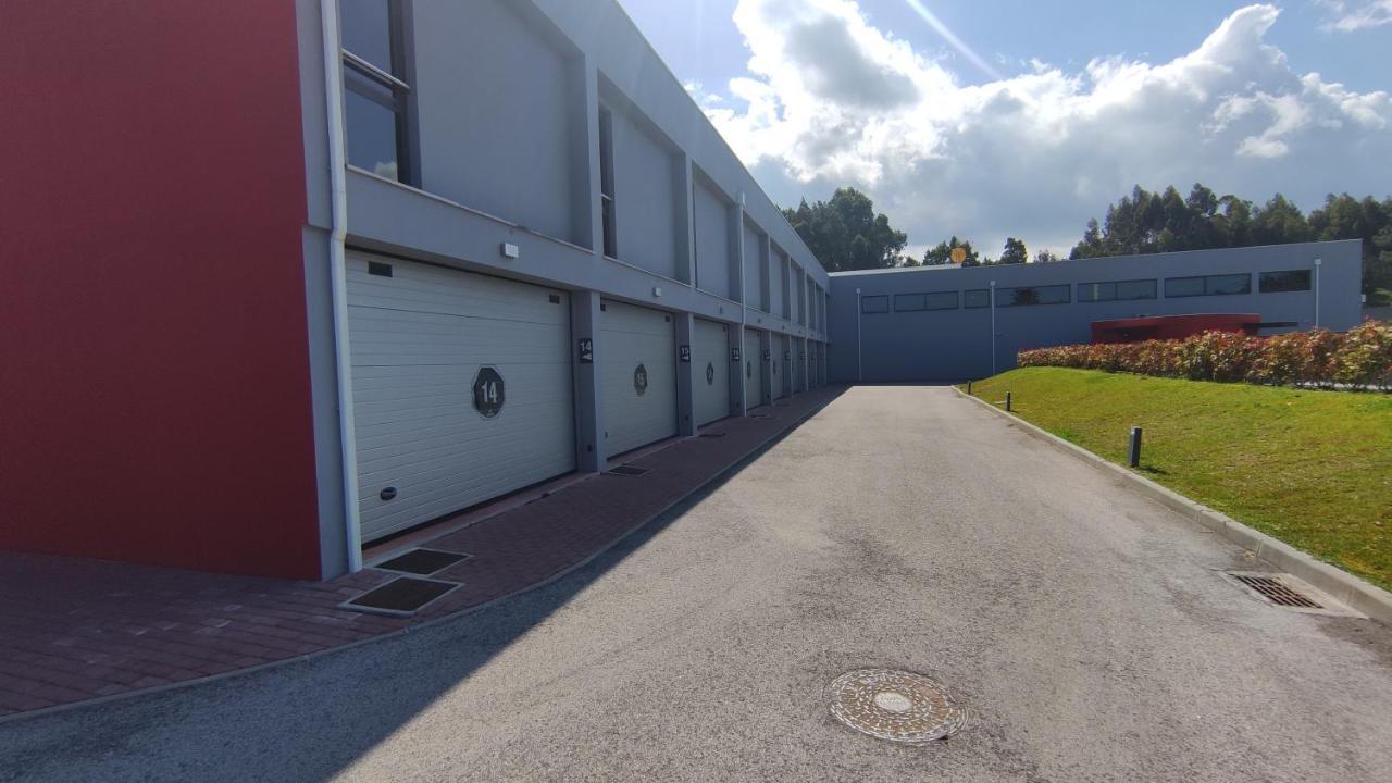 Motel Avenue Λεϊρία Εξωτερικό φωτογραφία